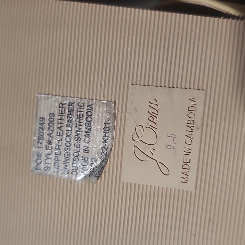 J. Crew Women's Cream And White Flip Flops You Get Both Pairs - Picture 6 of 11